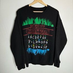 🎄STRANGER THINGS - RARE CHRISTMAS CREWNECK